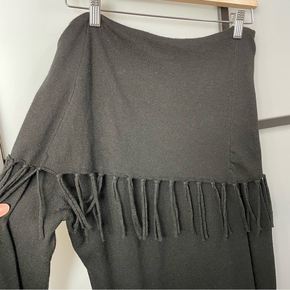 [L] Buffalo David Bitten Black Off The Shoulder Fringe Edge Long Sleeve Sweater - Picture 5 of 9